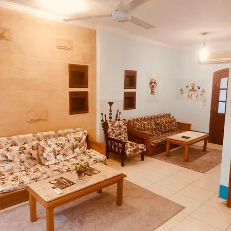 דירות לוקסור Eye Of Horus House מראה חיצוני תמונה