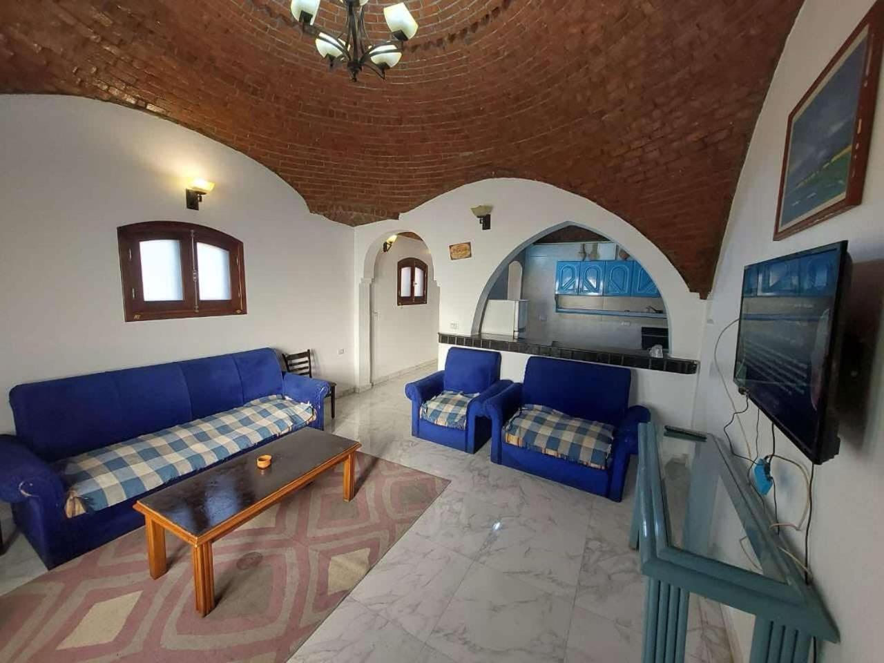 Apartment Eye Of Horus House